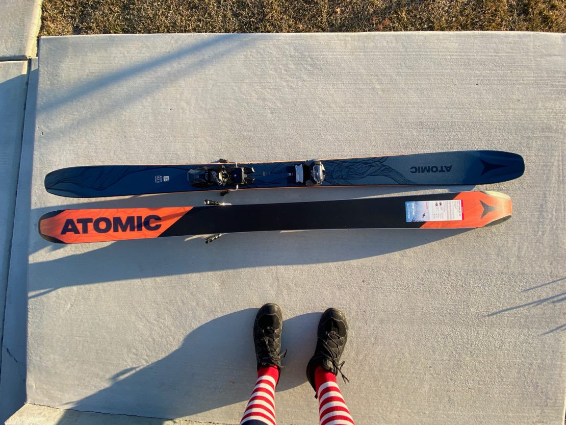 Review Atomic Bent Chetler 100 Skis hike.ski